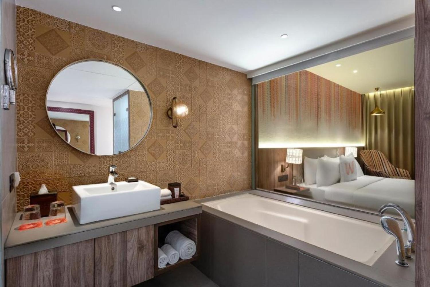 Deluxe Room,1653535712:JPEG